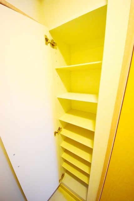 その他　★★玄関片付く収納★★