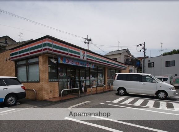 コンビニ　セブンイレブン（コンビニ）まで706m