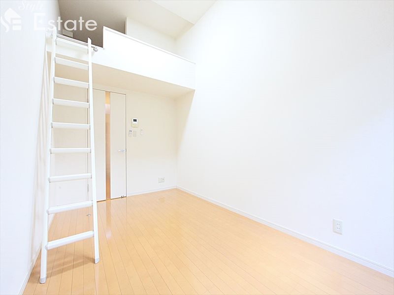 居室・リビング　内装