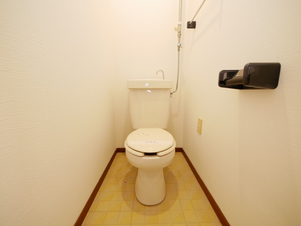 ＪＲ函館本線 稲穂駅 徒歩26分 2階建 築37年のトイレ写真