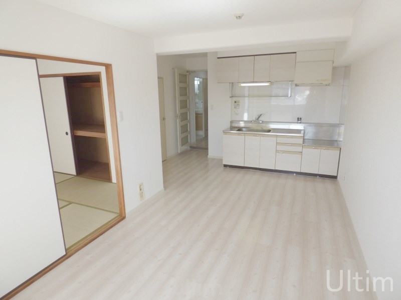 居室・リビング　別部屋のお写真です。ご参考までに！