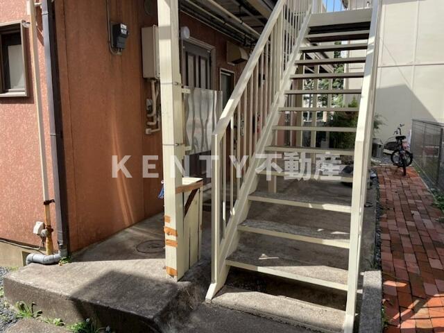 エントランス　建物の内部です