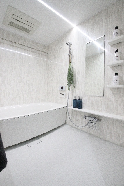 バス・シャワールーム　※他のお部屋の参考写真です。