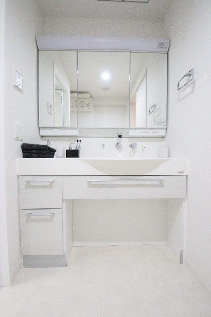 洗面設備　※他のお部屋の参考写真です。