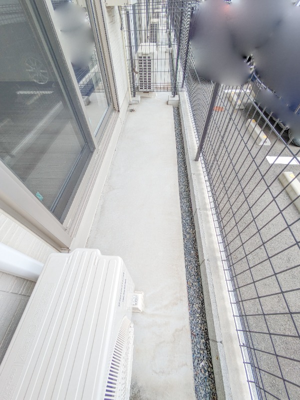 バルコニー　図面と現状に相違がある場合には現状を優先