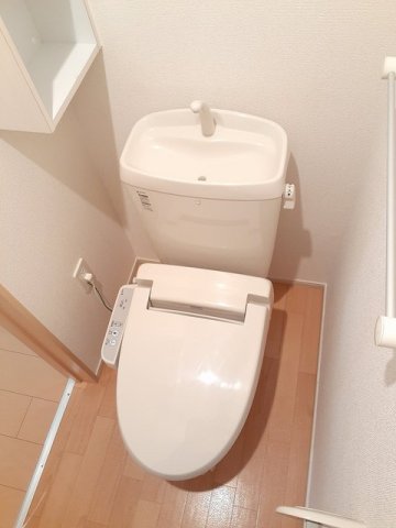トイレ　落ち着いたトイレです