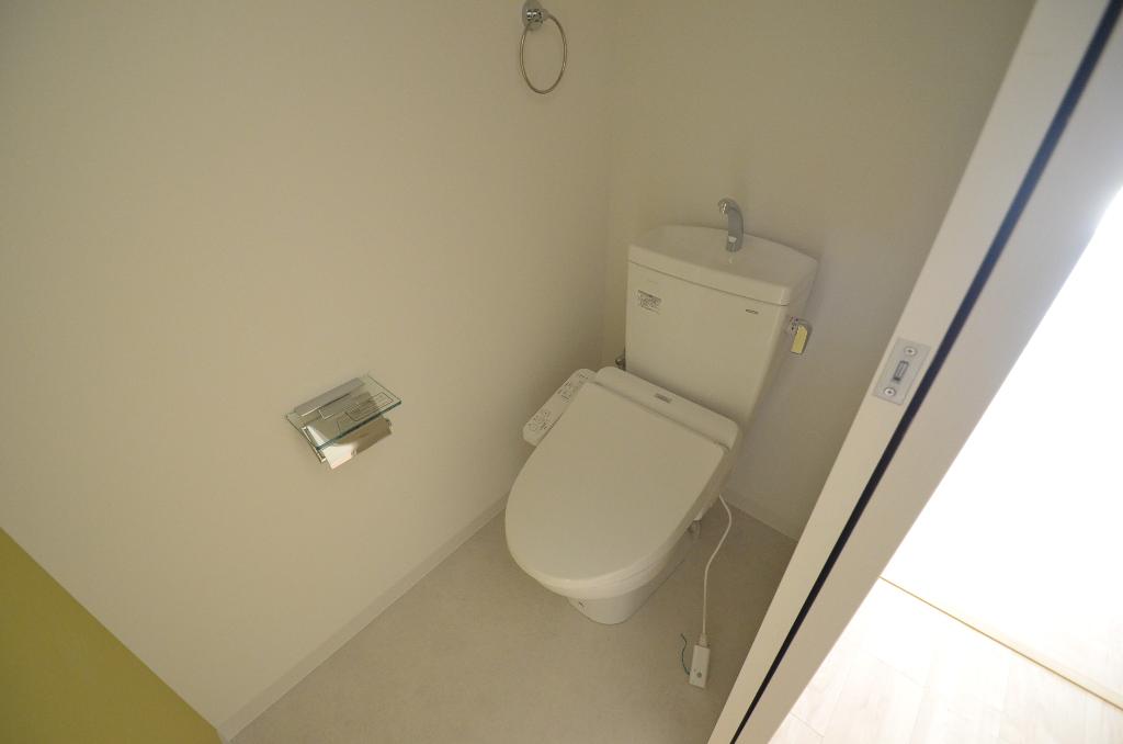 トイレ　シャワー付トイレ