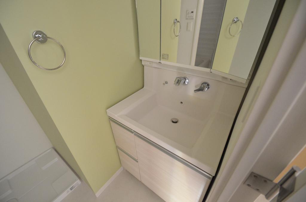 洗面設備　洗髪洗面化粧台