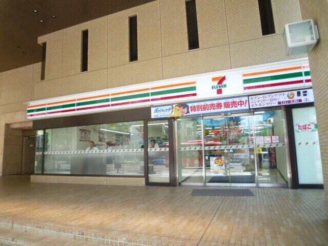 コンビニ　セブンイレブン浜松鍛冶町店（コンビニ）まで462m