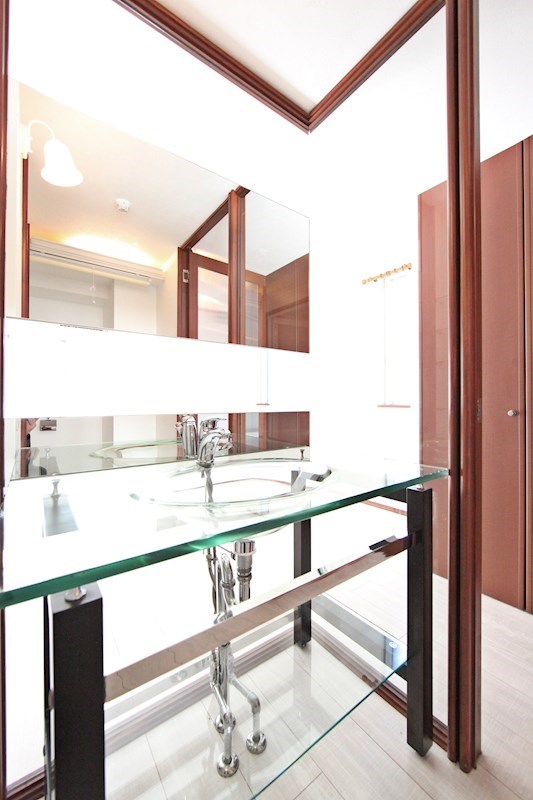 洗面設備　独立洗面台　脱衣所