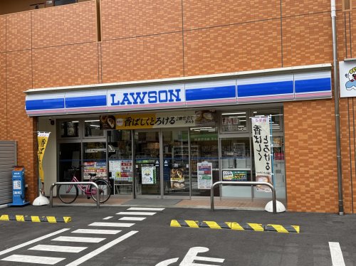 コンビニ　ローソン 苅田三丁目店（コンビニ）まで151m