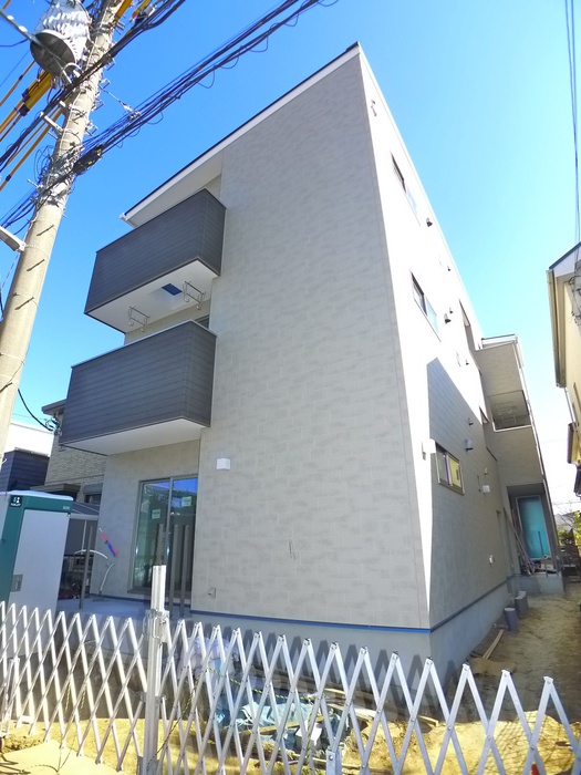 建物外観　建築中