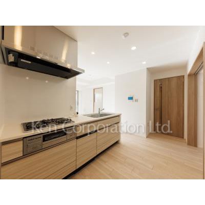 キッチン　同タイプ9階のお部屋を撮影。仕様が異なることがあります。