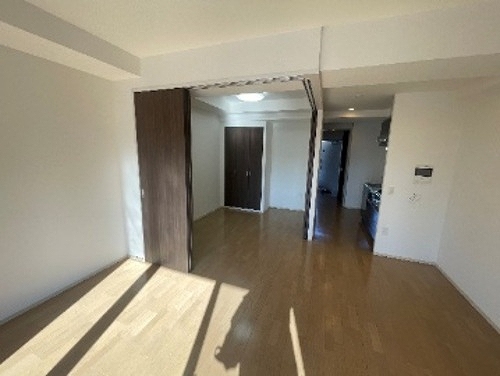 居室・リビング　※同タイプの部屋のお写真です