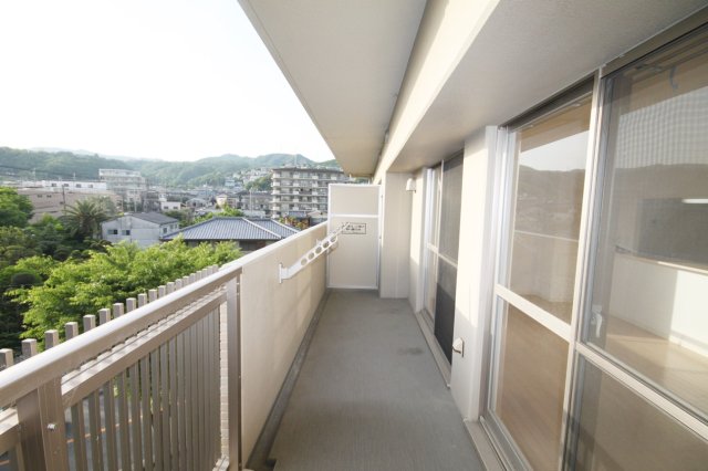 バルコニー　広々としたバルコニーです
