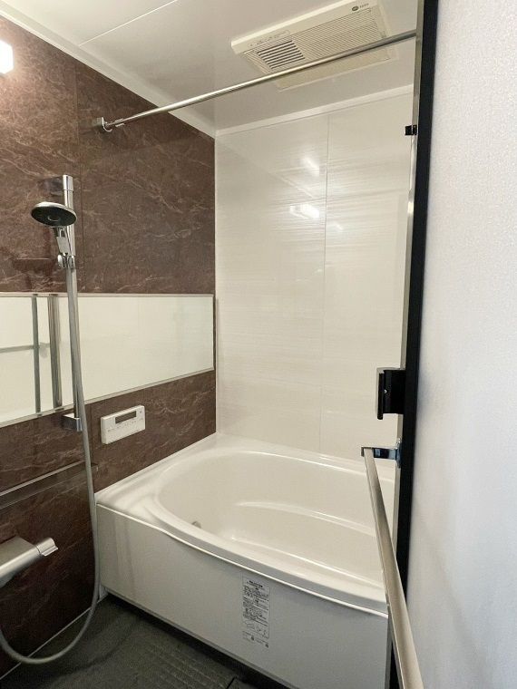 バス・シャワールーム