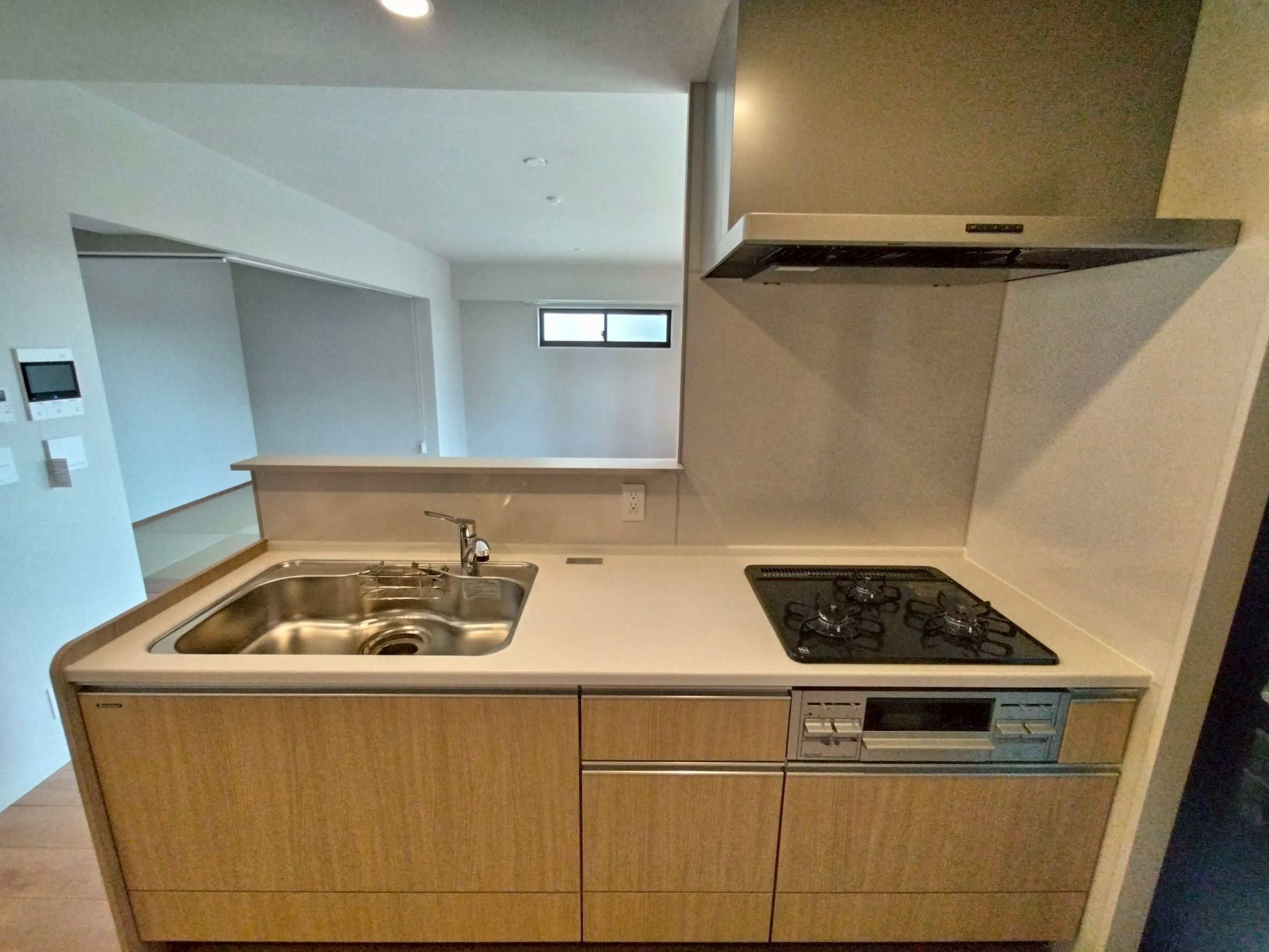 キッチン　3口コンロ