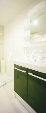 洗面設備　独立洗面台です。