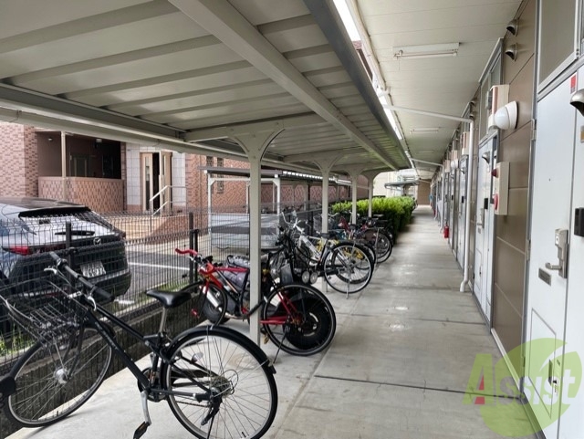 その他　駐輪場です。