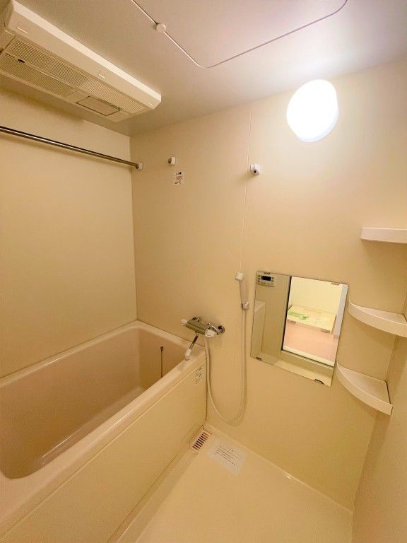 バス・シャワールーム　La Village Noumea　練馬区豊玉中