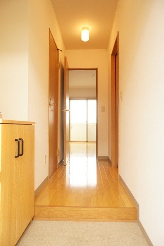 玄関　図面と現状に相違がある場合には現状を優先