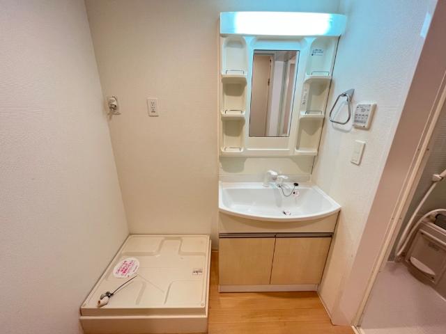 洗面設備　洗髪洗面化粧台