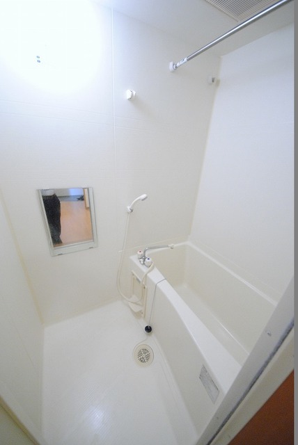 バス・シャワールーム　写真は２０２号室