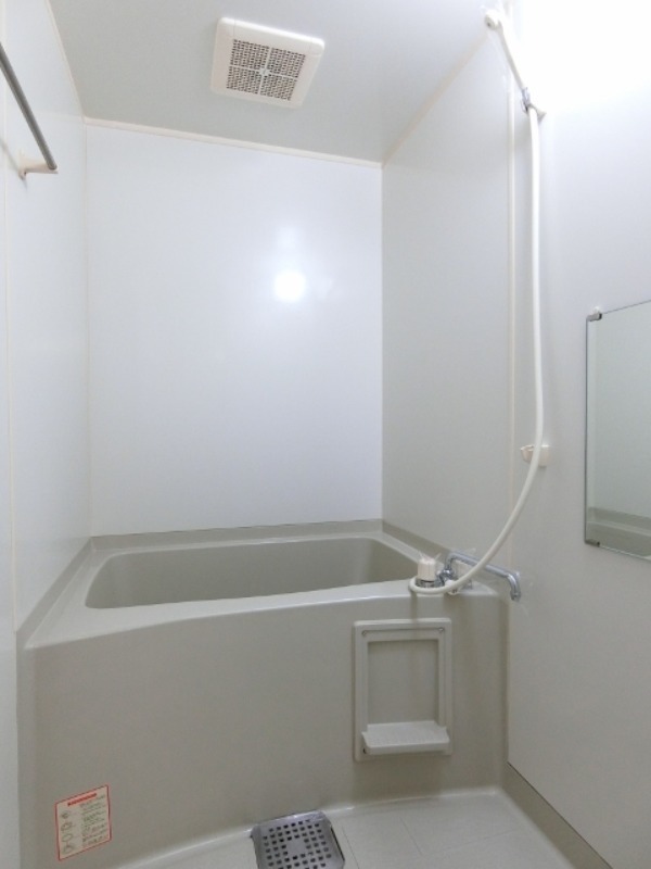 バス・シャワールーム　図面と現状に相違がある場合には現状を優先