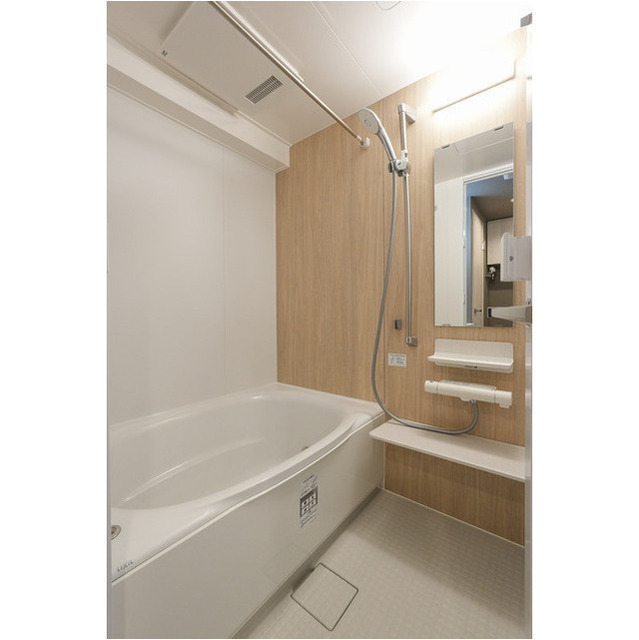 バス・シャワールーム　※別部屋参考写真