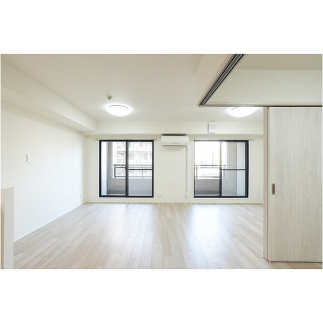 居室・リビング　※別部屋参考写真