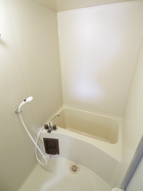 バス・シャワールーム　浴槽があります