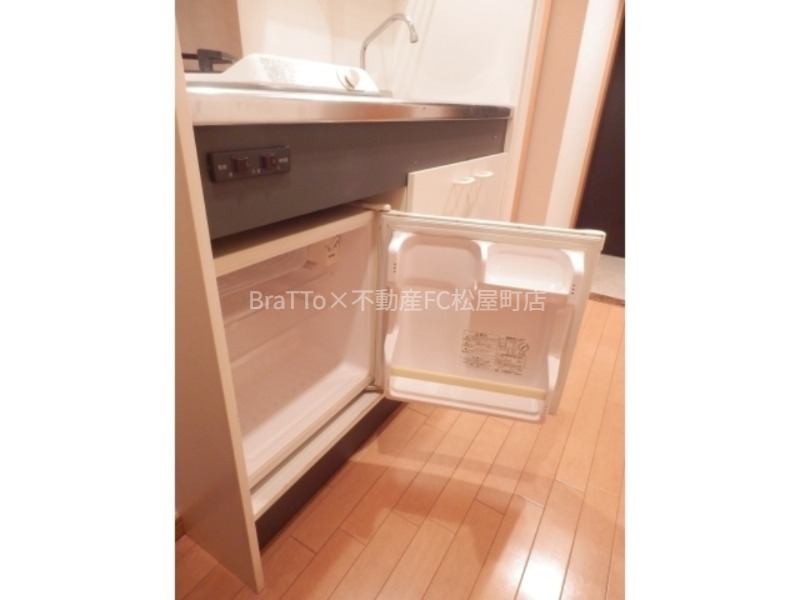 その他設備　冷蔵庫