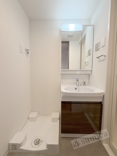 洗面設備　洗面脱衣所付き！独立洗面台が便利です♪♪