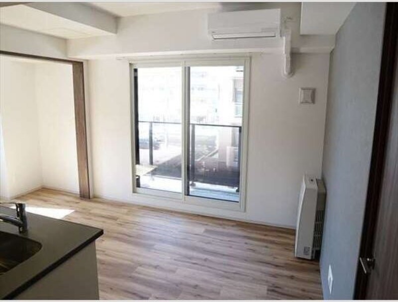 居室・リビング　退去予定につき別号室の画像です。