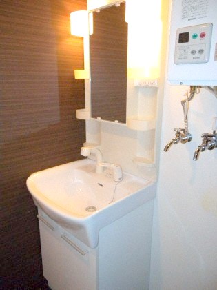 洗面設備　シャンドレ付きです♪