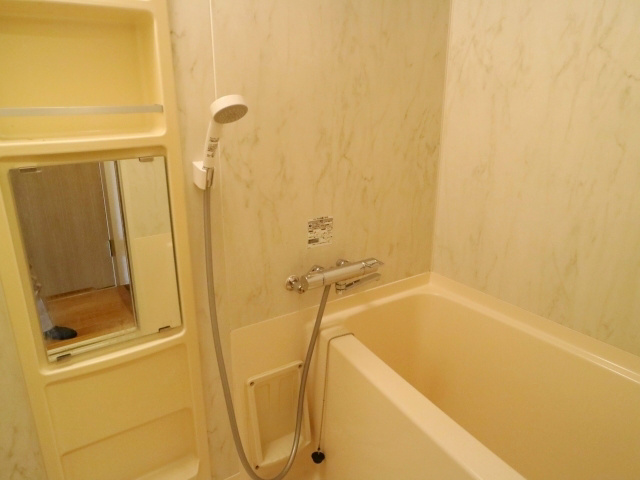 バス・シャワールーム　※別号室参考写真