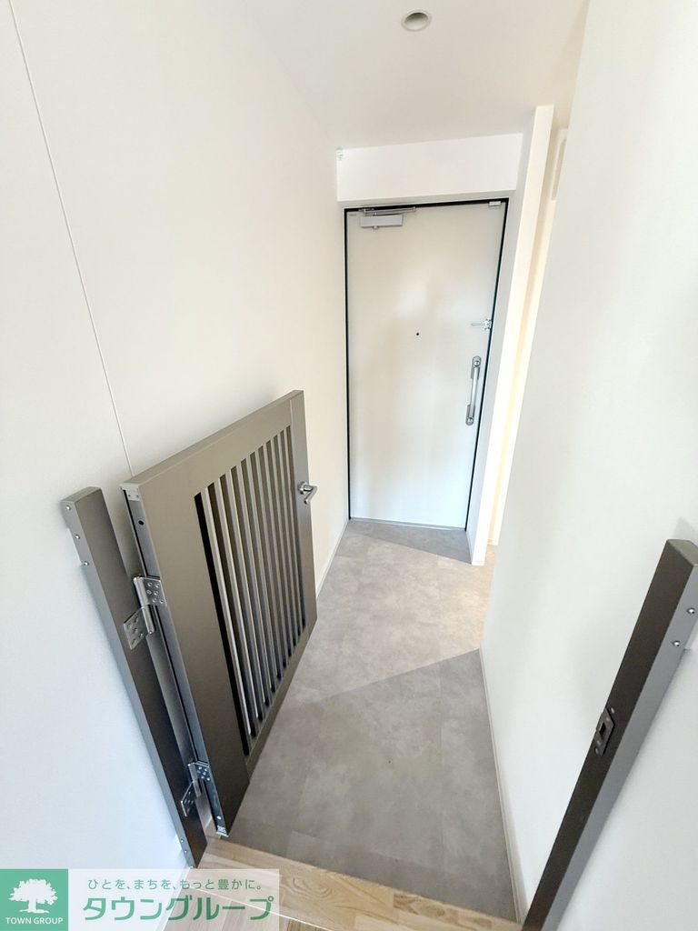 玄関　バルコニー