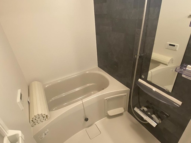 バス・シャワールーム　日々の疲れを癒すお風呂です♪