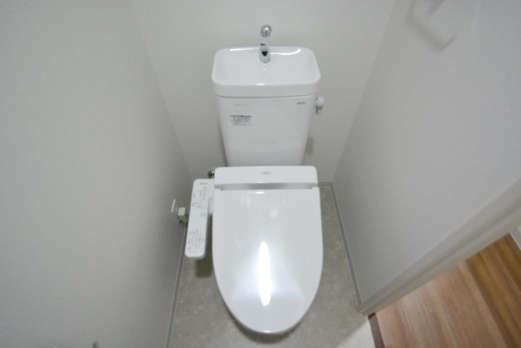 トイレ　シャワー付トイレ