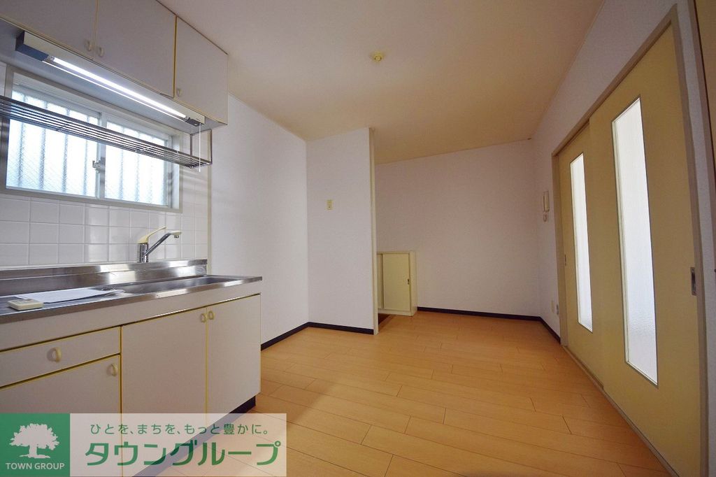 居室・リビング　キッチン