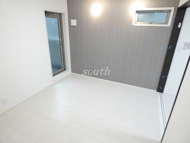 居室・リビング　洗練された清潔感漂う清楚な仕上がり