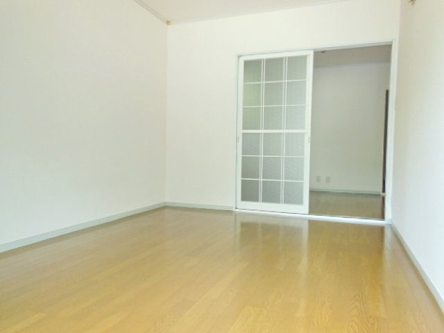 居室・リビング　☆洋室６帖☆