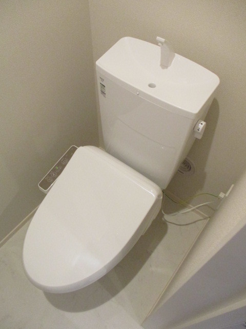 トイレ　★温水洗浄便座★