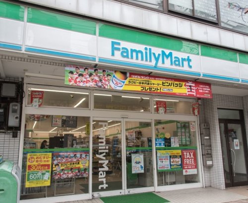 コンビニ　ファミリーマート 菊川一丁目店（コンビニ）まで220m