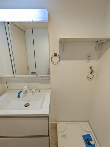 洗面設備　102号室