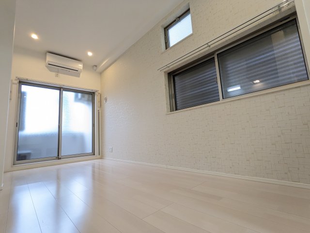 居室・リビング　102号室