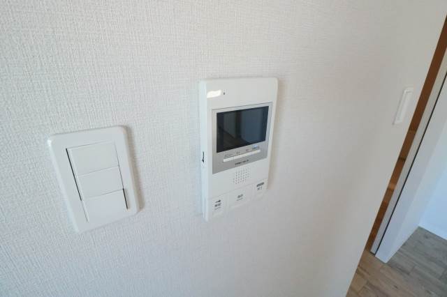 セキュリティ　モニター付きインターホンで安心♪