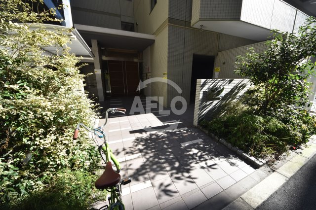 エントランス　レクシア千代崎　エントランス