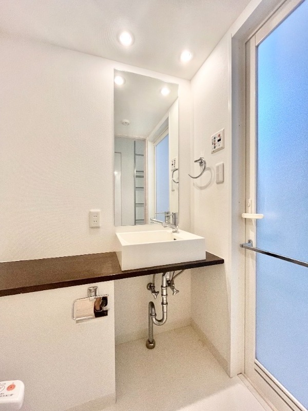洗面設備　※別部屋の参考写真です。