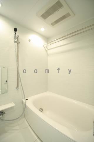 バス・シャワールーム　浴室乾燥・追い焚き付き